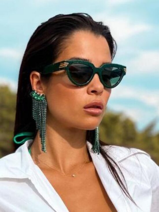 Bottega Veneta BV1035S 004 Cat Eye Sunglasses - Green / Green main image 4